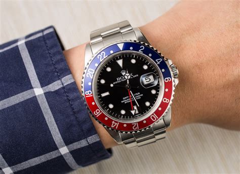 rolex pepsi prezzo listino|rolex pepsi 16700 price.